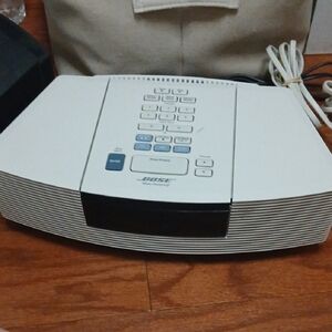 Bose Wave Radio CD Player in White